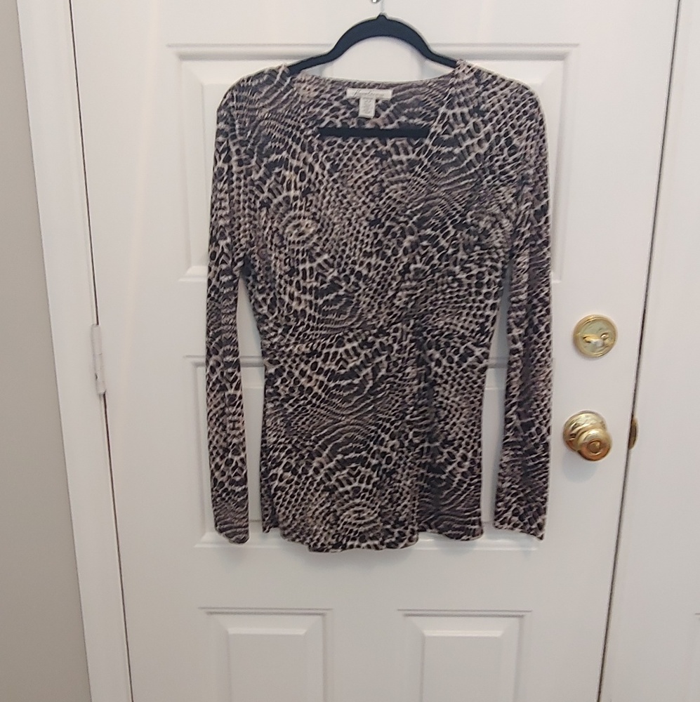 Kenneth Cole NY V-neck animal print long sleeve